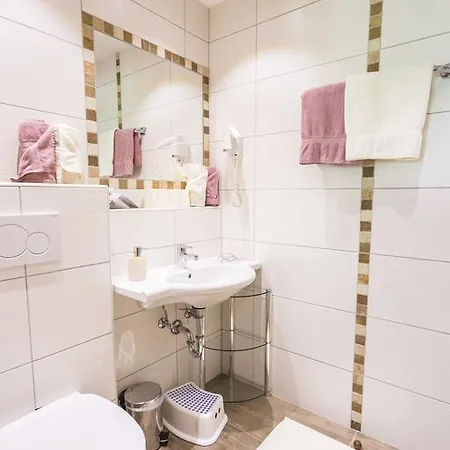 Noeglhof Villa Radstadt Room photo