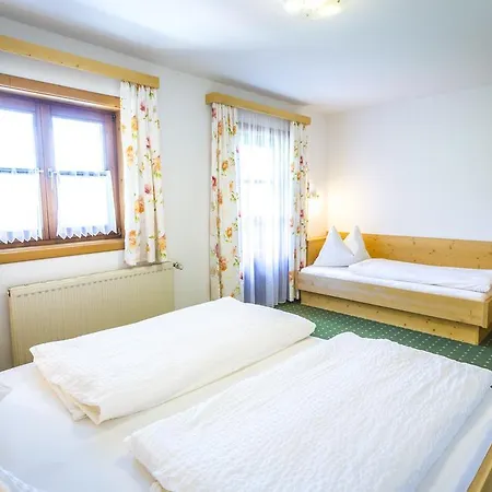 Noeglhof Villa Radstadt Room photo