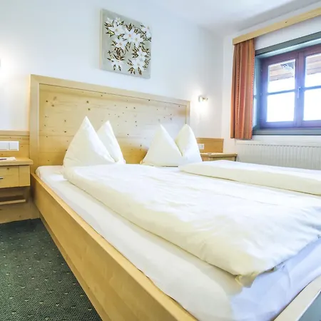 Noeglhof Villa Radstadt Room photo